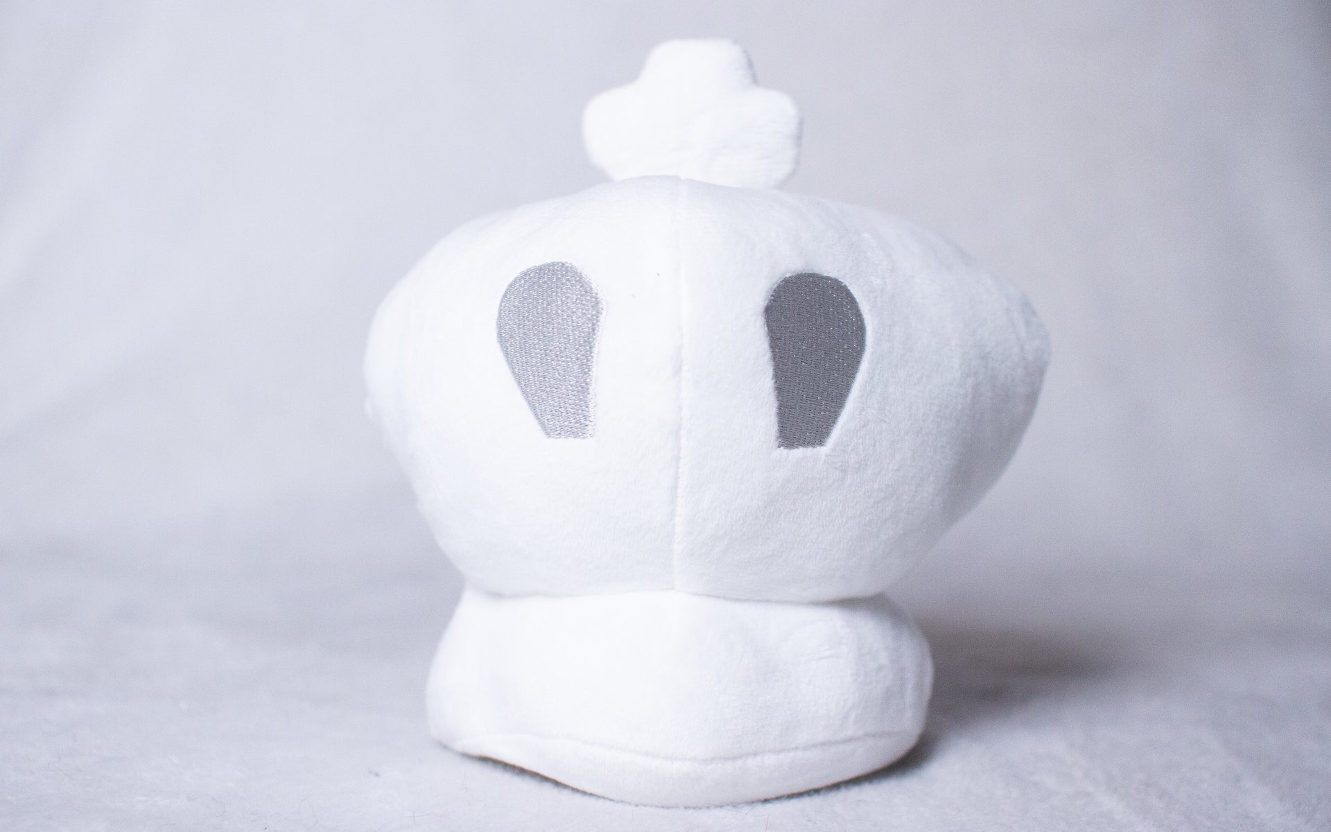 Plush White King Toy